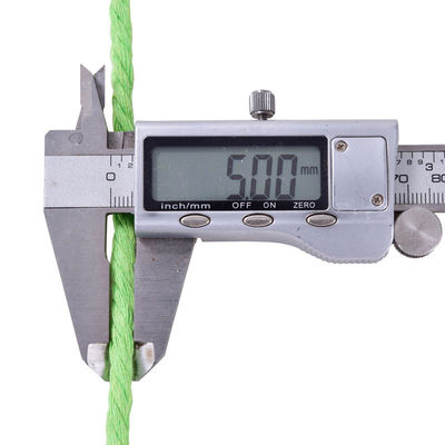 50 m Pyłowy Macrame Cord 5 mm ISO9001 Różowa bawełniana linia 3 pręty