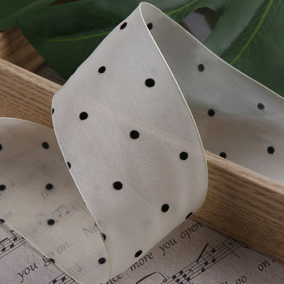 25mm-50mm wstążka organza z wzorem kropki Drukowany poliester wstążka organza OEM przyjazny dla środowiska