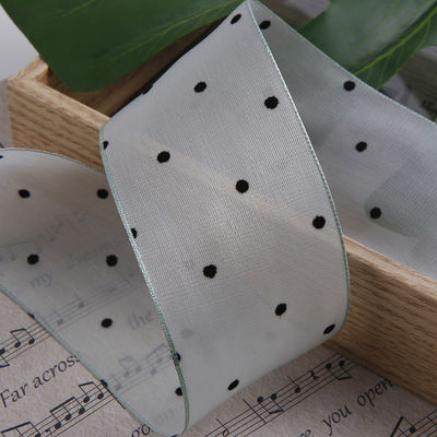25mm-50mm wstążka organza z wzorem kropki Drukowany poliester wstążka organza OEM przyjazny dla środowiska