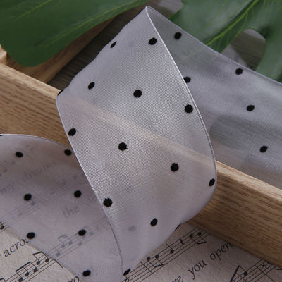 25mm-50mm wstążka organza z wzorem kropki Drukowany poliester wstążka organza OEM przyjazny dla środowiska