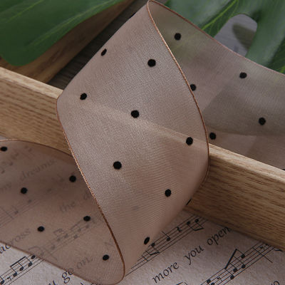 25mm-50mm wstążka organza z wzorem kropki Drukowany poliester wstążka organza OEM przyjazny dla środowiska