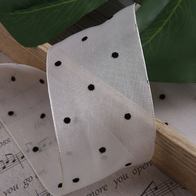 25mm-50mm wstążka organza z wzorem kropki Drukowany poliester wstążka organza OEM przyjazny dla środowiska